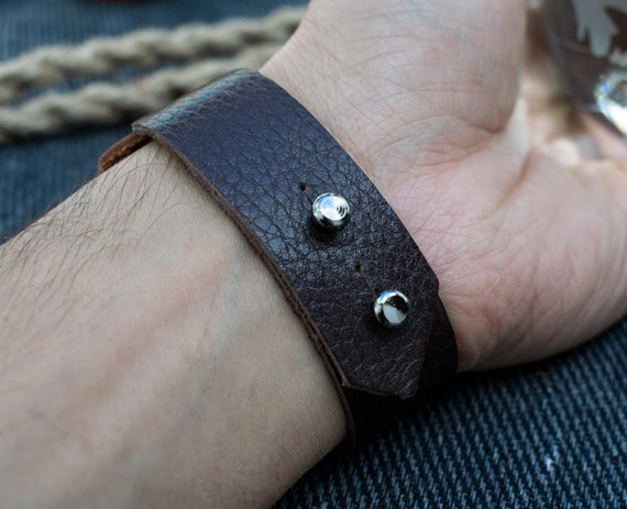 Mens leather cuff bracelets hotsell engravable