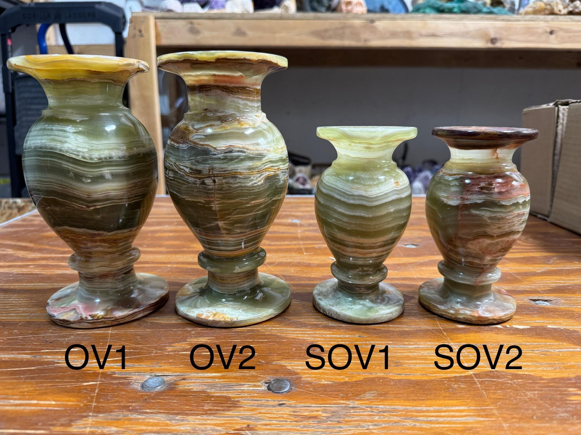 オニキス製マーブル模様フラワーベース 美しい縞模様のオニキスの花瓶