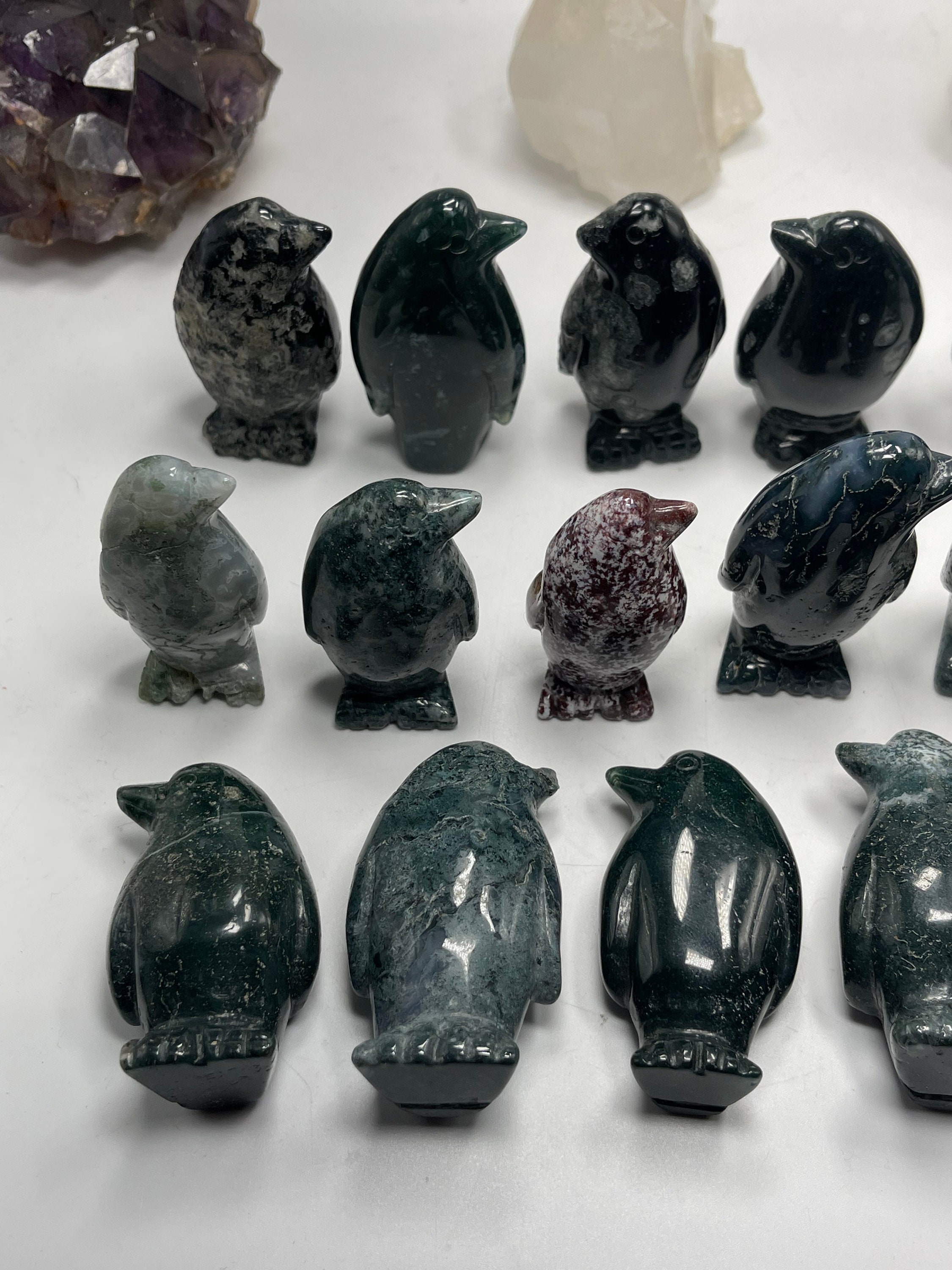 彫刻された苔瑪瑙のペンギン - Etsy 日本