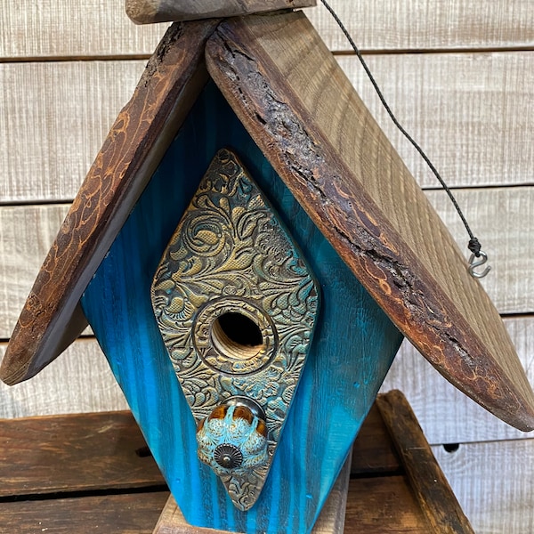 Birdhouses, Birdhouse, Functional birdhouse, nest box, Bird House, squirrel proof birdhouse, chickadee, wren, nuthatch, garden decor.