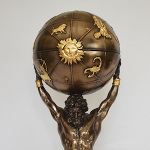 Atlas - de zoon van Iapetus - de Titan-god die de hemel omhoog droeg - Hij personifieerde de kwaliteit van uithoudingsvermogen - Cold Cast Bronze Resin