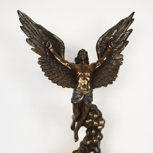 Icarus Ikaros- Son of the master craftsman Daedalus - Escape from Crete with Wings from Wax and Drowned - Cold Cast Bronze Resin