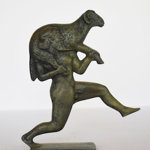 Odysseus with sheep - Greek Hero from Homer&#39;s Odyssey - Museum Replica - pure Bronze Sculpture