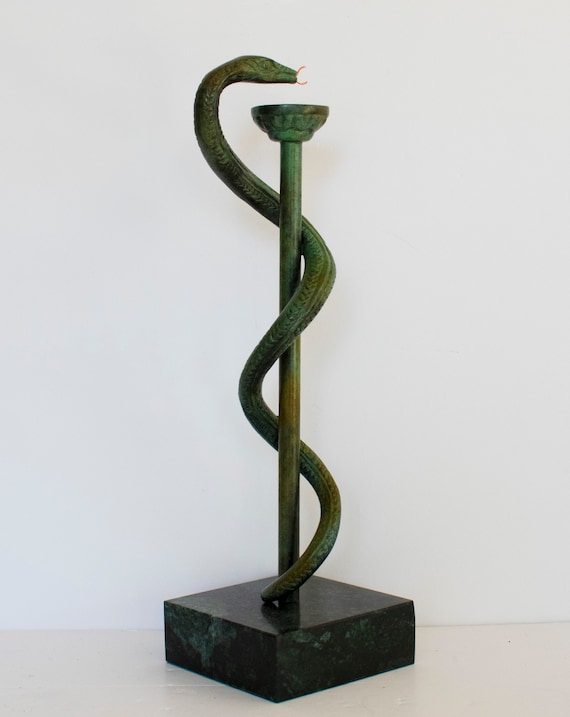 アスクレピオスの杖 - 治癒と医学の神であるアスクレピオス神が振るう