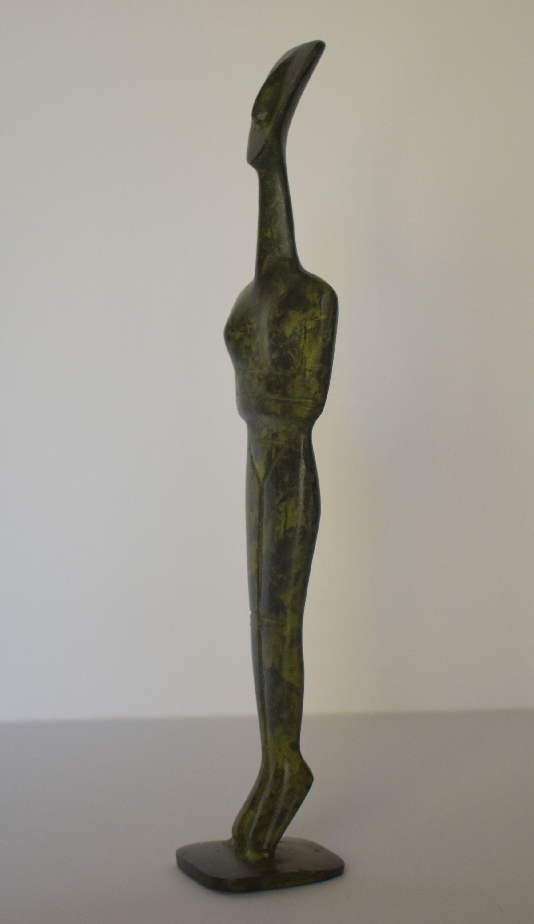 ギリシャミコノス島銅製彫像