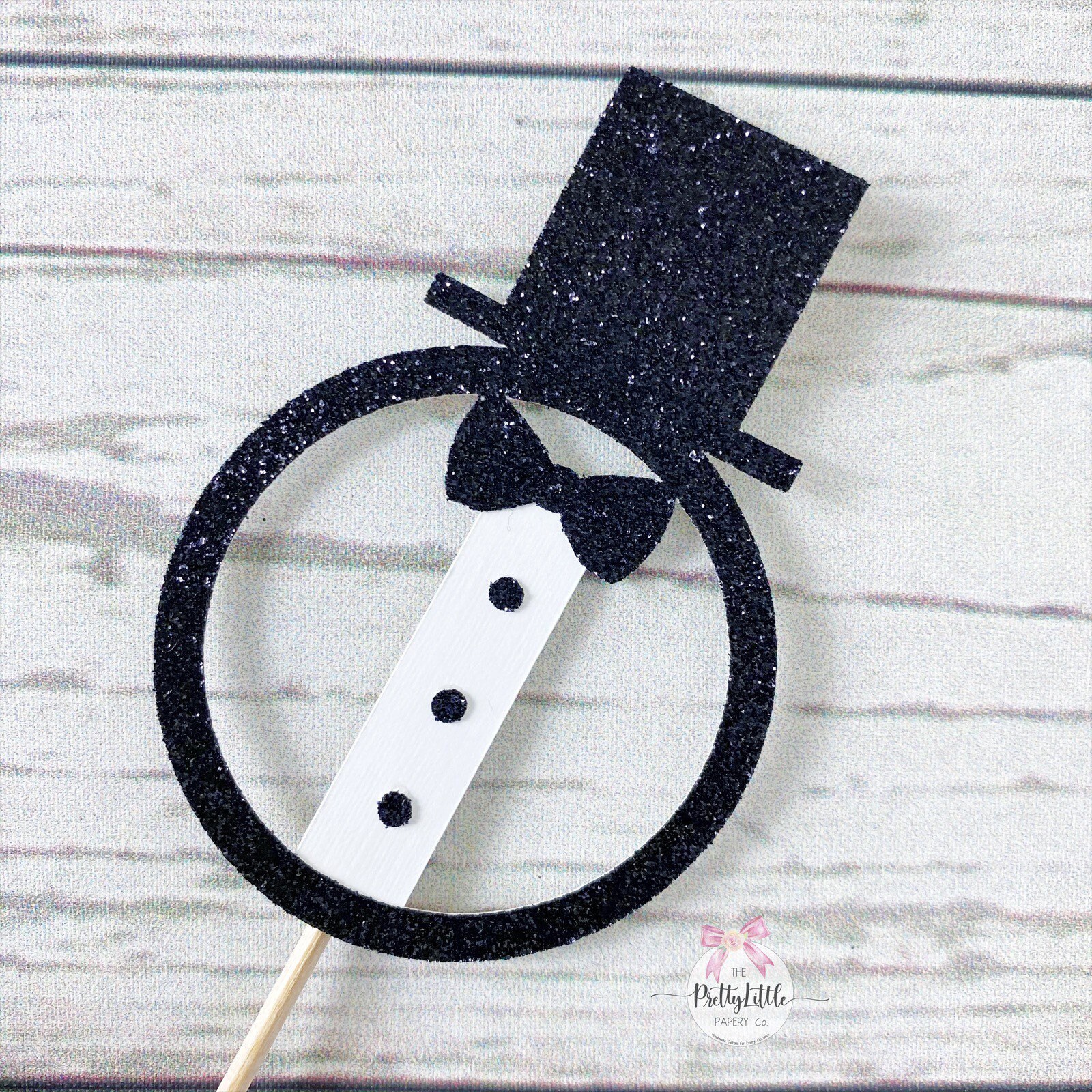 Bride and Groom Cupcake Toppers Wedding Cupcake Decorations - Etsy