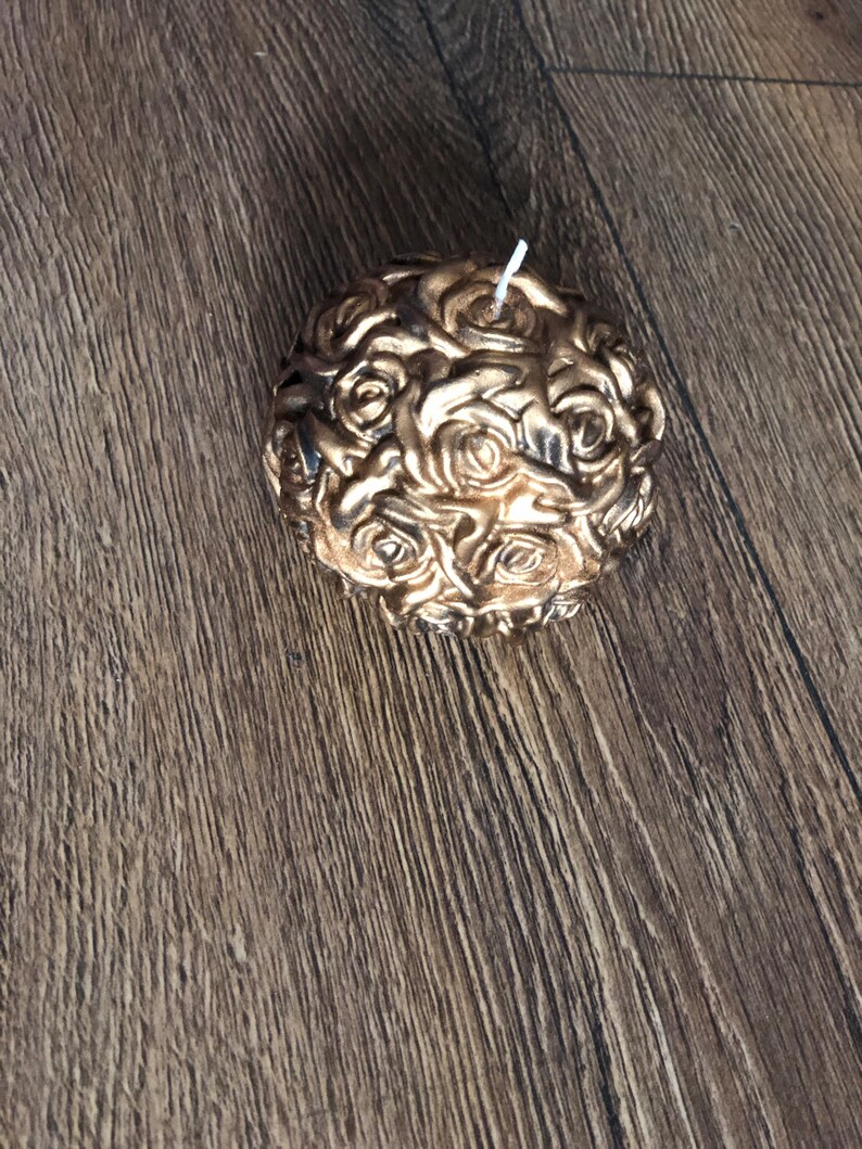 Large Rose Ball Candle - Thumbnail 4