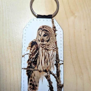 Wild bird barred owl faux leather keychain