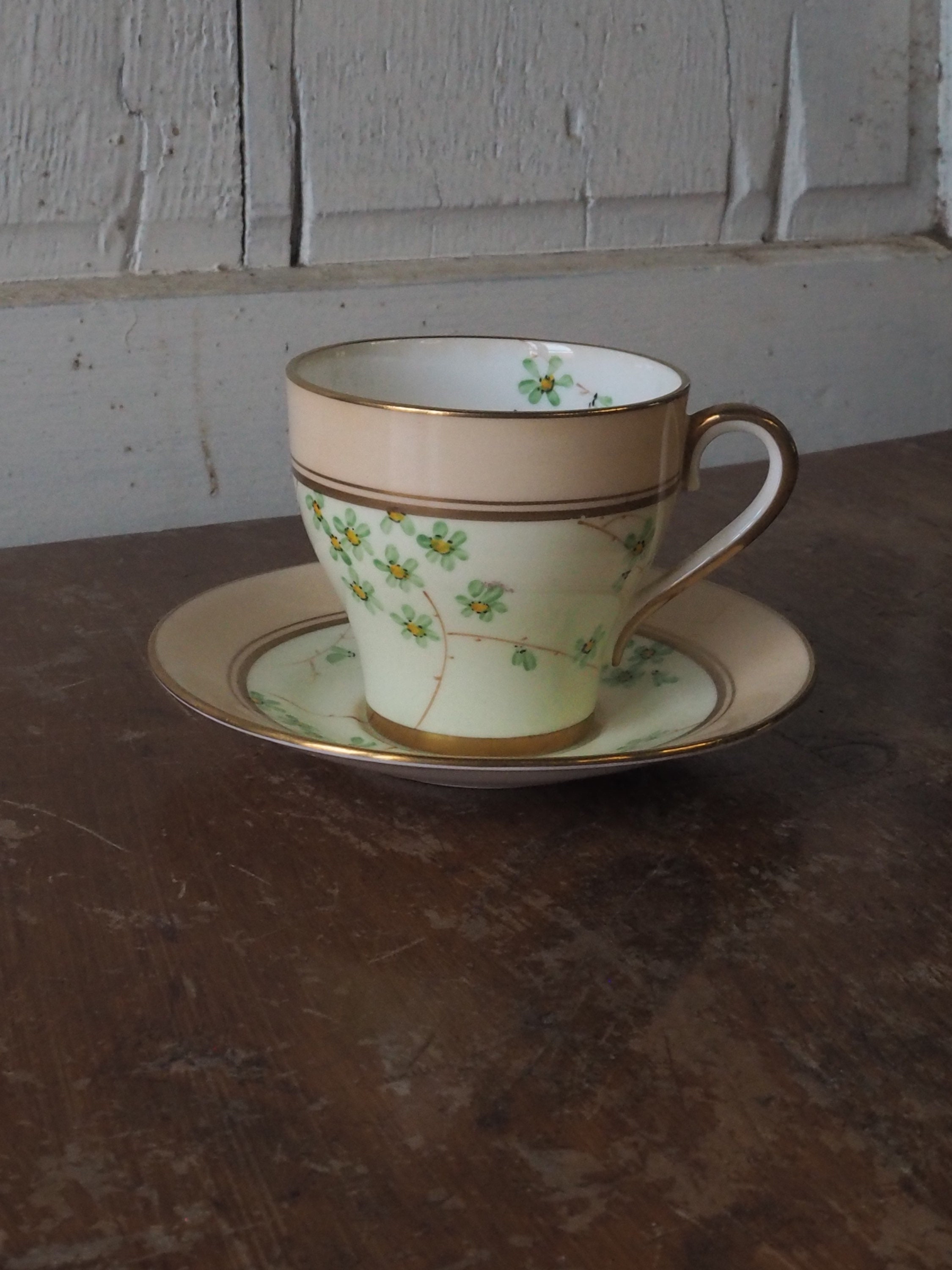 Tasse et Soucoupe de Pêche Vintage, Fabriqué Par Bell China, Porcelaine Anglaise