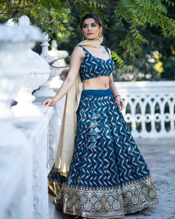 Sabyasachi Designer Bridal Wear Embroidery Worked Indian Style Lehenga For  Wedding Festive Bridesmaids Party Wear Fancy Lehenga Choli Outfit