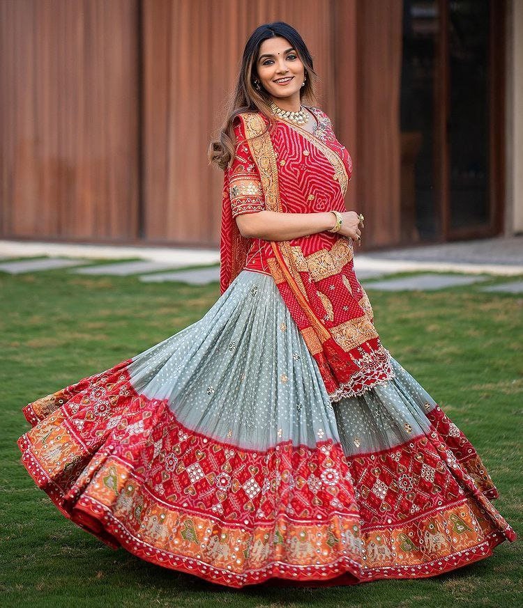 Chaniya Choli For Garba, Garba lehenga women, Navratri Dress, Navratri  Lehenga, Navratri Ghagra Choli,navratri chaniya choli, Garba Lehenga