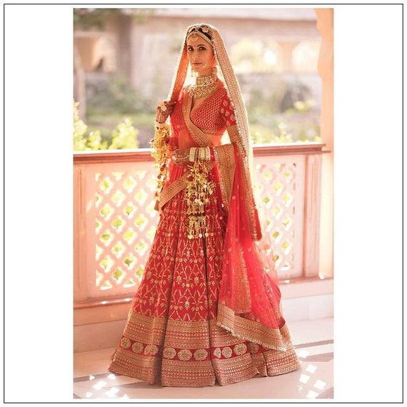 best outfit for wedding female