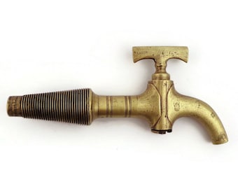 ANCIEN 1 GROS ROBINET en Bronze ou Laiton Pour Fût Tonneau Cave