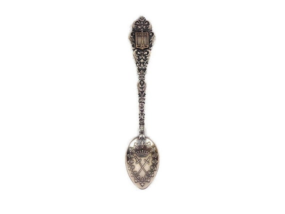 Ancienne Petite cuillère pour enfant en métal argenté poinçon russe RefN131