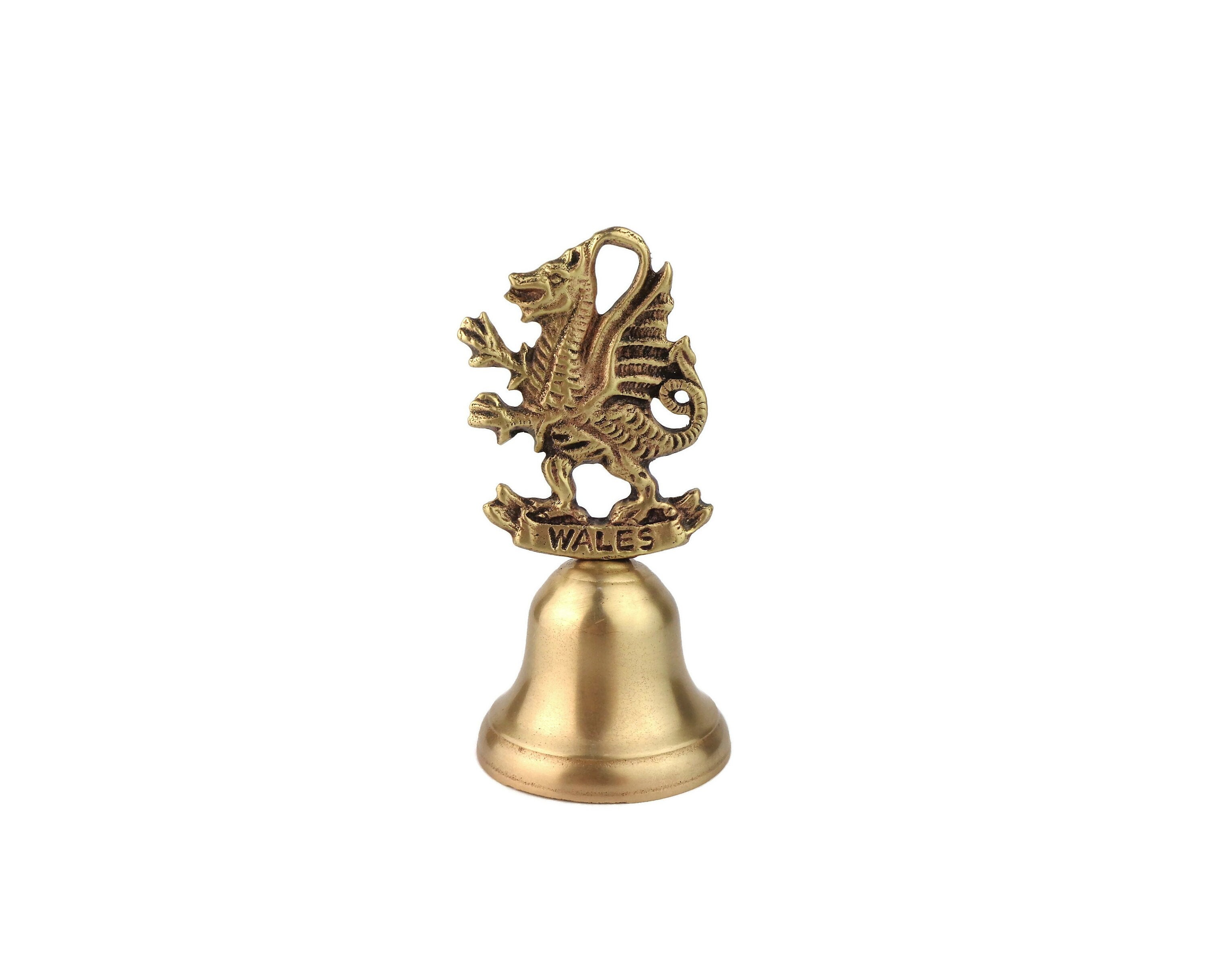 Japanese Vintage Old Hand Cast Temple Bell Resonates With Striker At | Bonsho Bell For Sale - View #2