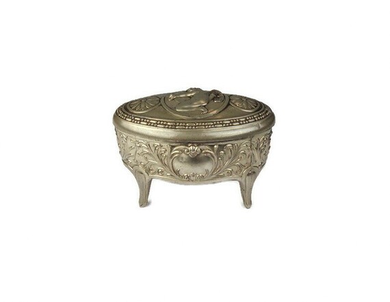 Metal jewelry stands discount