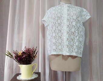 Blouse vintage taille dentelle blanche. 40 / 42 fête de mariage originale des années 70 festive