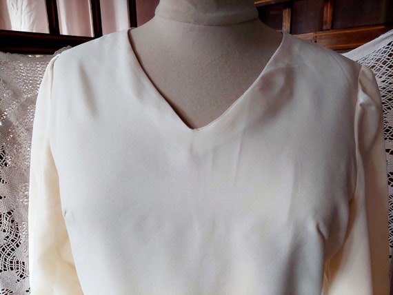 Vintage dress size 34 gr. XS cream colored origin… - image 4