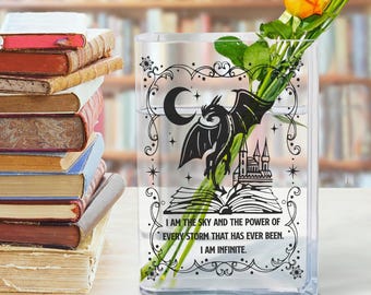 Jarrón de libro Dragon Rider, jarrón acrílico de libro de fantasía. Soy infinito. Soy el cielo y el poder de cada tormenta que ha existido. Regalo para amantes de los libros.