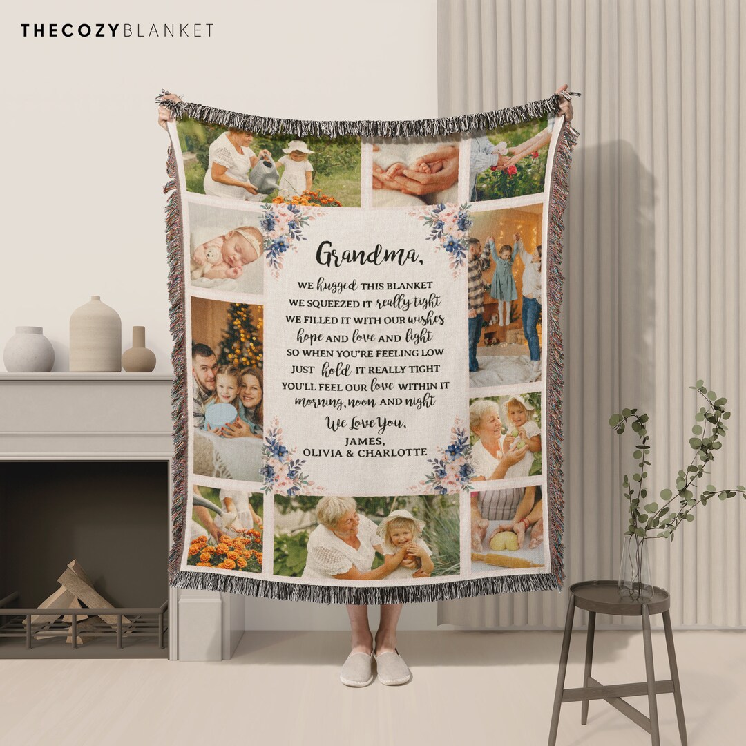 Mom’s Heart Is Home - Family Personalized Custom Blanket - Gift For Mom, Grandma
