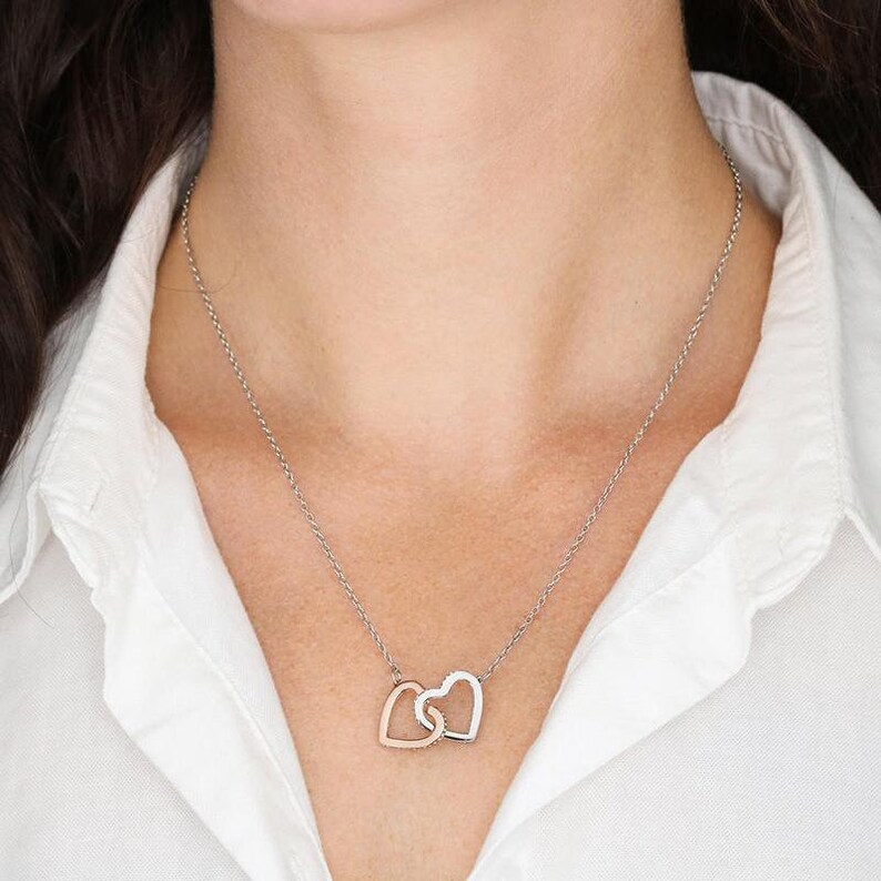 Personalized Necklace With Message Card To Daughter Be Positive Love From Mom Interlocking Hearts Necklace In Surgical Steel 18