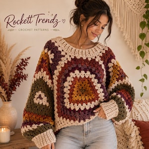 Può includere: Un maglione all'uncinetto a maniche lunghe con un motivo a piastrelle granny multicolore nei toni del crema, giallo senape, verde oliva e bordeaux scuro. Il capo presenta uno scollo rotondo e polsini a coste. Testo Rockett Trendz CROCHET PATTERNS.