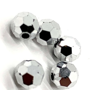 Preciosa Faceted 4mm Round Crystal Beads Crystal Labrador  (20 pieces) - Perfect alternative to Swarovski 5000