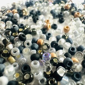 Miyuki 11/0 Seed Bead Mixes (20 grams@ 2200 beads) - Tango, Serenity, Earthtone, Formal, Lilac and Honey, DIY Jewelry Making image 3