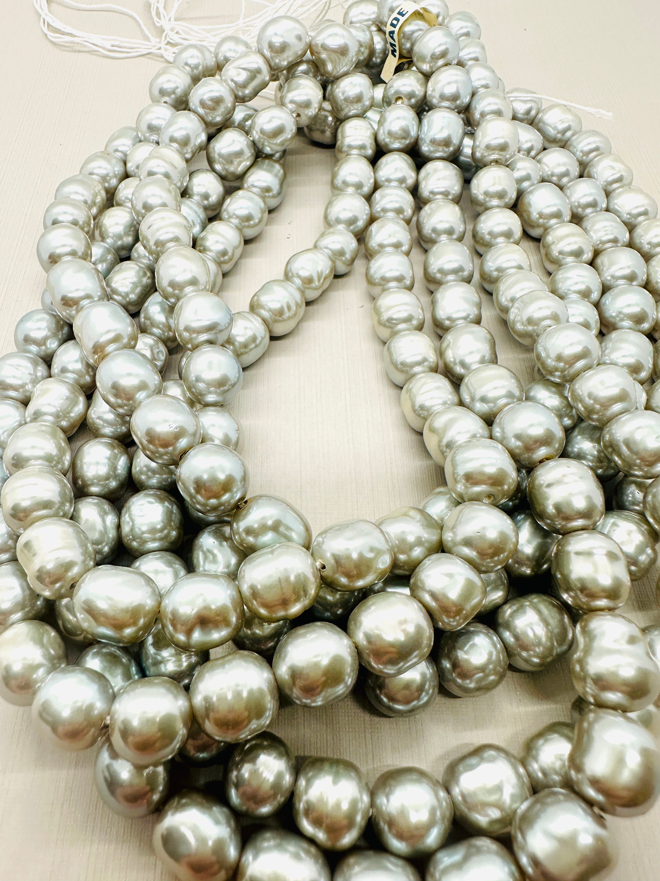 Early Miriam Haskell Milk Glass Collar Necklace White Beads