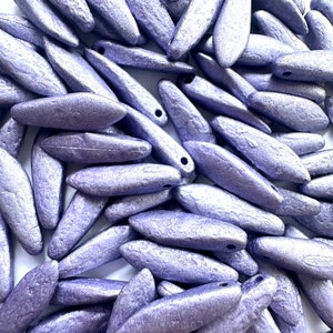1 Hole Czech 15 x 6mm Glass Daggers (25 beads) - Etched Metallic Violet