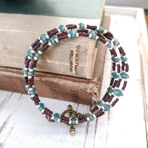 Handmade Turquoise Seed Bead Double Wrap Bracelet: Antiqued Brass Clasp