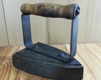 Antique Flat Iron, Primitive Sad Iron