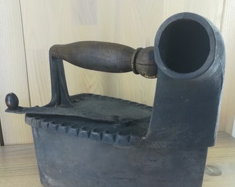 Vintage Cast Iron Sad Coal Fired Clothes Press Iron With Rooster Latch Collect Made in Czechoslovakia