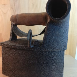 Coal Fired Iron, Antique Coal Iron, Vintage iron