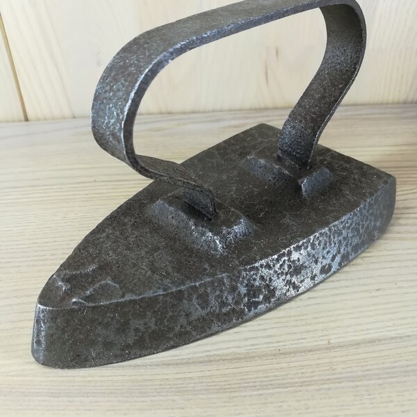 Primitive Sad Iron, Antique Flat Iron 17