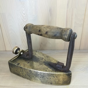 Messing Kleiderbügeleisen, Antikes Messingeisen, Vintage Eisen