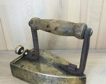 Brass Clothes Iron, Antique brass iron, Vintage iron
