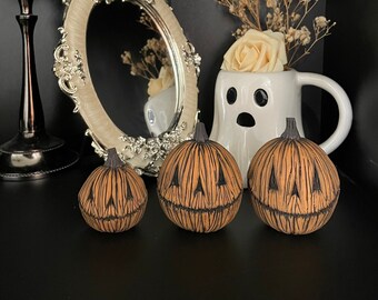 Pumpkin shelf ornament, primitive pumpkin