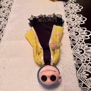 Handmade Coraline Art Doll, Creepy Collectible, Fan Art Bild 5
