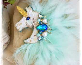 Broche licorne faite main, accessoires de mode, épingles licorne, bijoux faits main, épingles animaux, perles naturelles, pierres naturelles, bijoux en perles