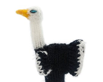 Ostrich finger puppet puppet theater for playing and learning made of wool knitting for children and babies