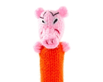 Pig finger puppet puppet theater for playing and learning from wool knitting for children and babies