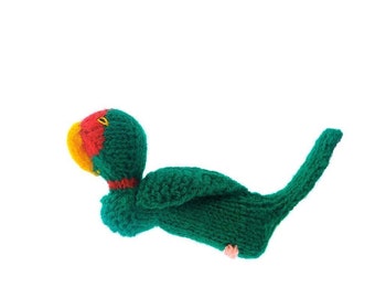 Parrot finger puppet puppet theater for playing and learning from wool knitting for children and babies