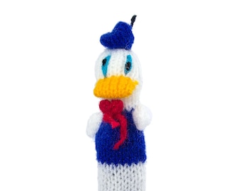 Duck finger puppet puppet theater for playing and learning from wool knitting for kids and babies