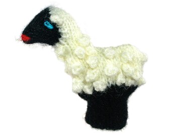 Lamb finger puppet puppet theater for playing and learning from wool knitting for children and babies