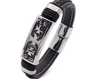 Genuine leather strap for men in black color and magnetic closure made of 316L stainless steel with military hierarchy style