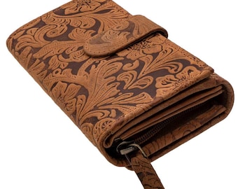 Wallets and purses for women or purses with RFID protection. Wallets and purses for women with genuine leather RFID protection.