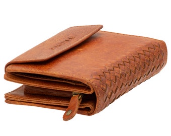 High-quality wallet Elegant genuine leather and compact wallet with lots of credit card slots in cognac color for women