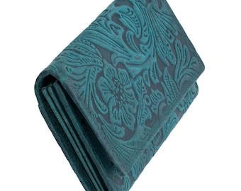 Women's leather wallet with RFID protection, 10 card slots, 17x10x3 cm, green, 2 coin compartments