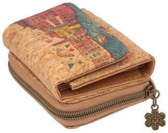 Foldable vegan cork wallet with Venice motif – sustainable, compact & with well-thought-out interior layout